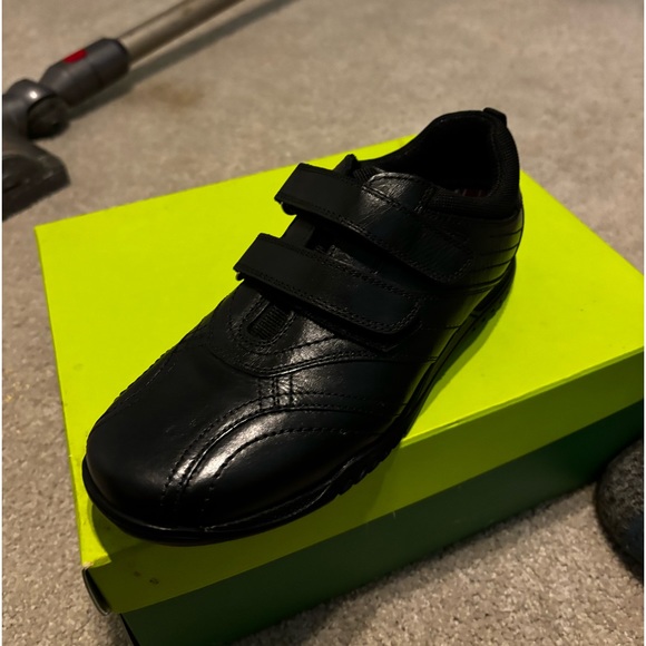 School Shoes - Picture 1 of 3